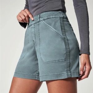 Women’s Stretch Twill Shorts by Forlair-M/6-8